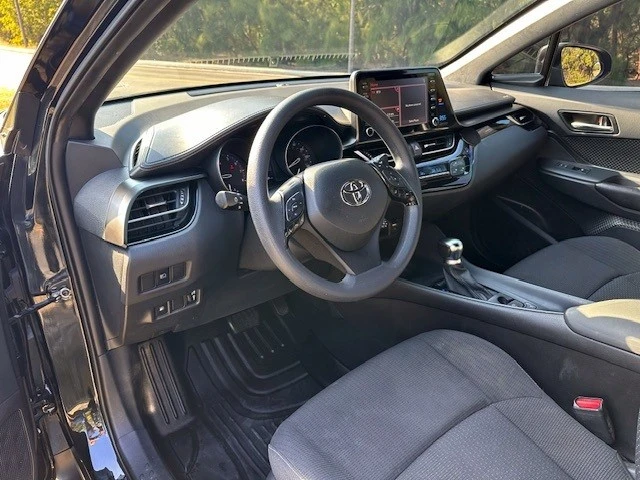 2019 Toyota C-HR - Image 9 of 29