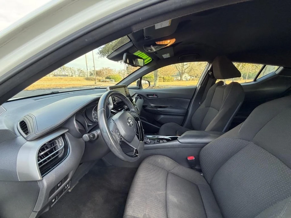 2019 Toyota C-HR - Image 7 of 21