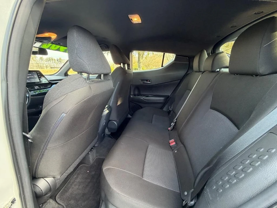 2019 Toyota C-HR - Image 19 of 21