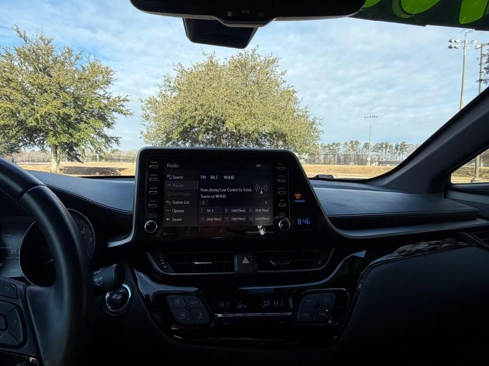 2019 Toyota C-HR - Image 12 of 21