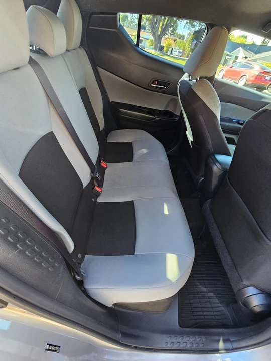 2019 Toyota C-HR - Image 8 of 13
