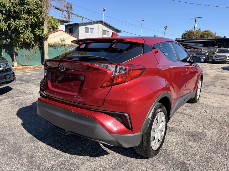 2019 Toyota C-HR - Image 7 of 20