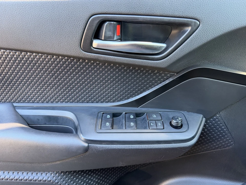 2019 Toyota C-HR - Image 18 of 20