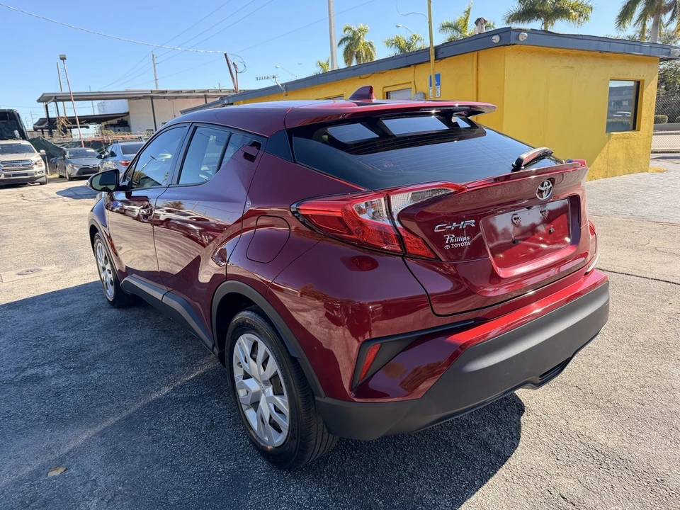 2019 Toyota C-HR - Image 10 of 20