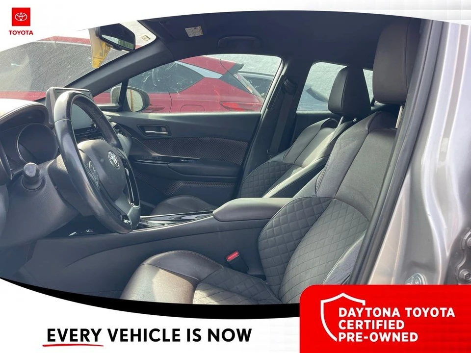 2019 Toyota C-HR - Image 7 of 10