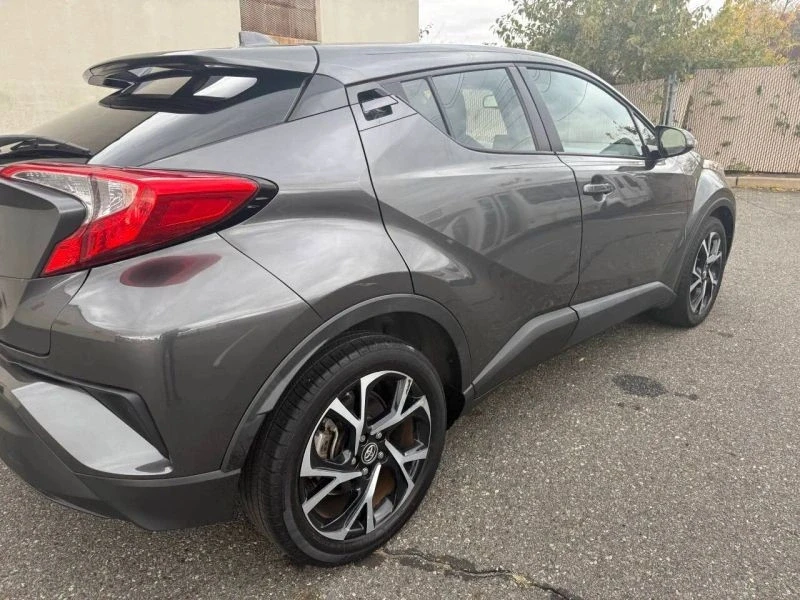 2019 Toyota C-HR - Image 6 of 12