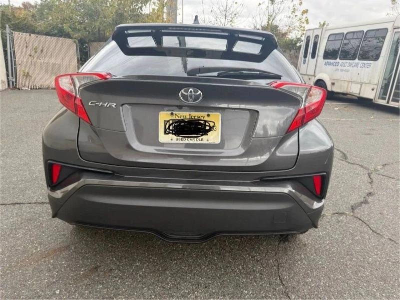 2019 Toyota C-HR - Image 5 of 12