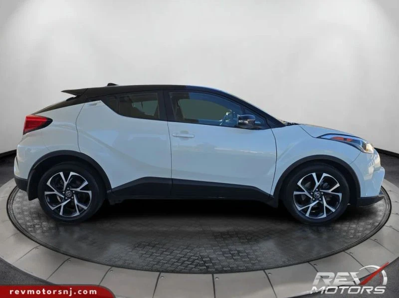 2019 Toyota C-HR - Image 6 of 12