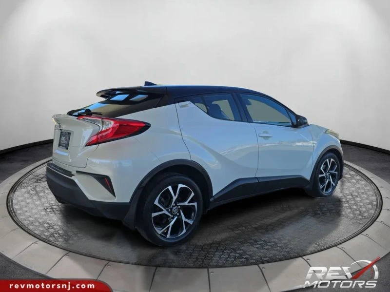 2019 Toyota C-HR - Image 5 of 12