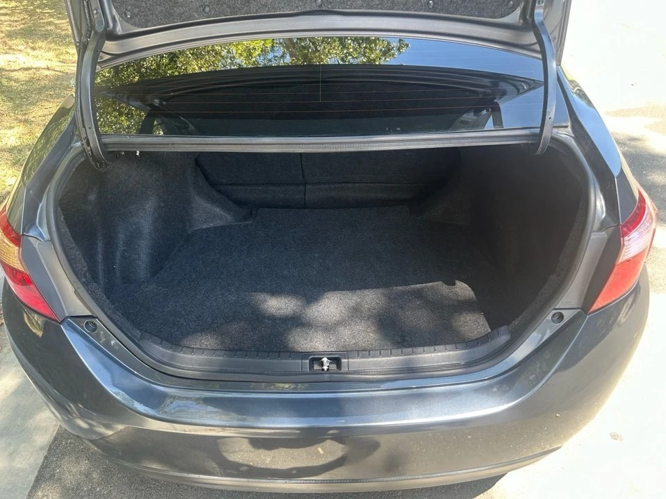 2019 Toyota Corolla 12th Gen - Image 16 of 20