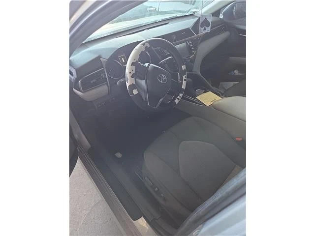 2019 Toyota Camry 8th Gen - Image 7 of 9