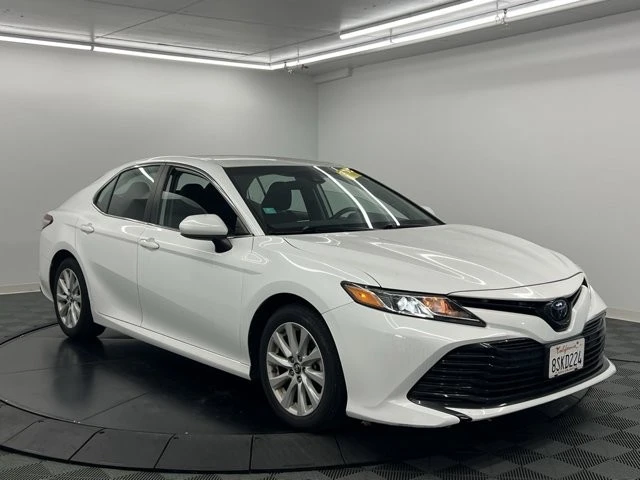 2019 Toyota Camry 8th Gen - Image 2 of 8