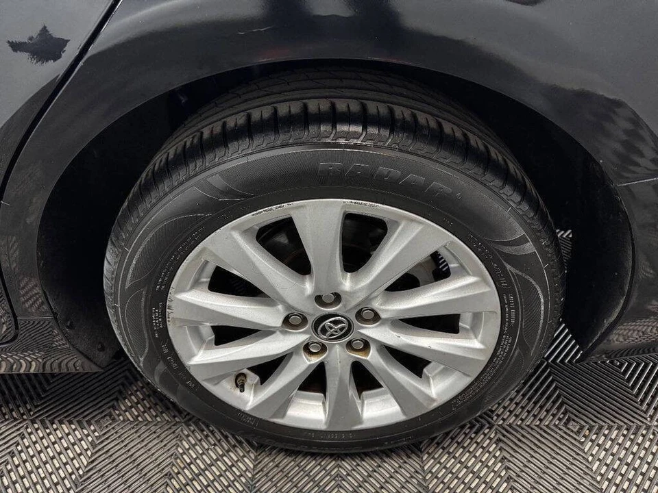 2019 Toyota Camry 8th Gen - Image 20 of 21