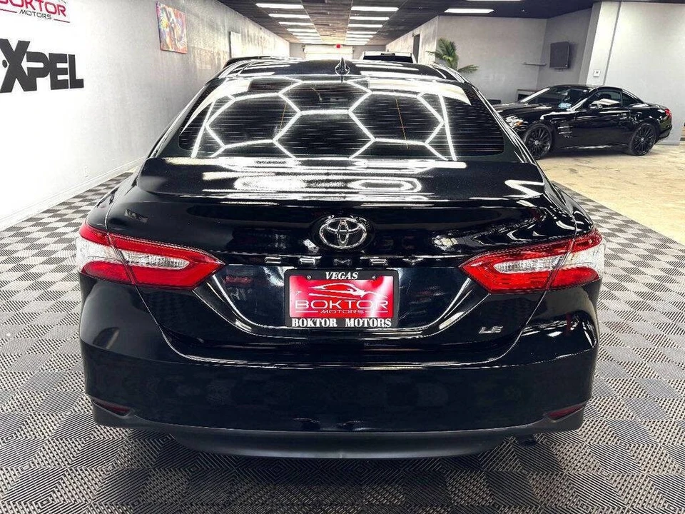 2019 Toyota Camry 8th Gen - Image 13 of 21