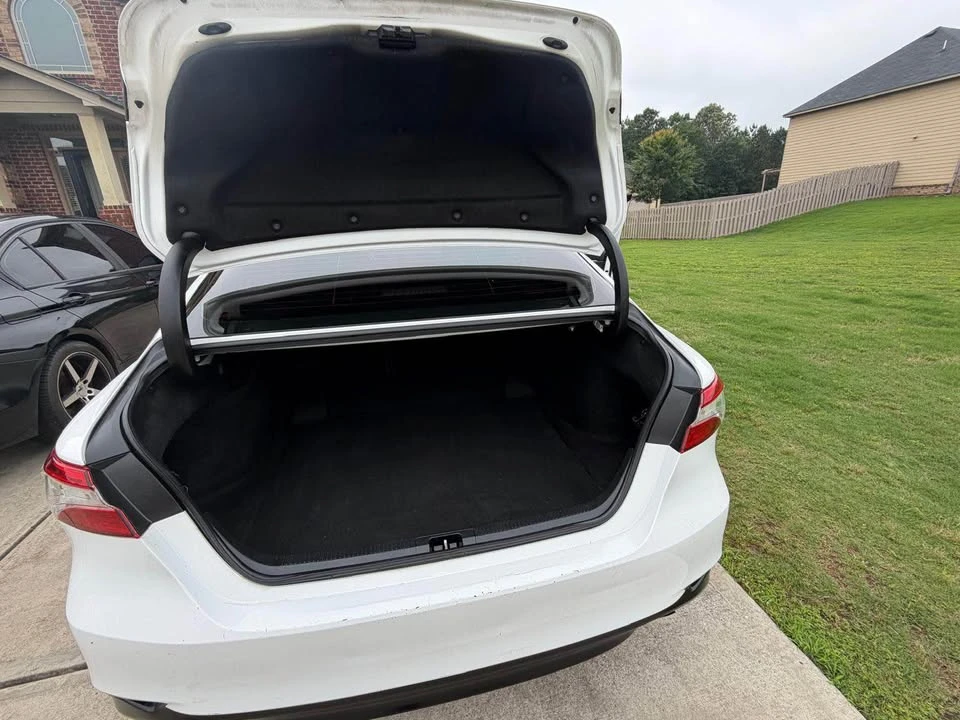 2019 Toyota Camry 8th Gen - Image 4 of 9