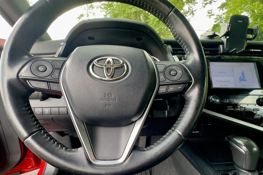 2019 Toyota Camry 8th Gen - Image 15 of 19