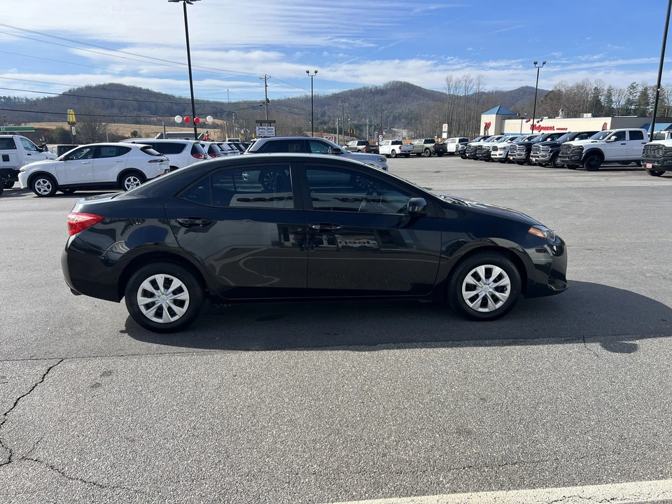 2019 Toyota Corolla 12th Gen - Image 4 of 12