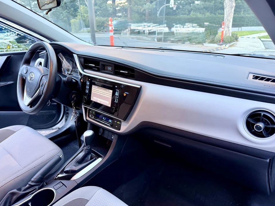 2019 Toyota Corolla 11th Gen - Image 15 of 21
