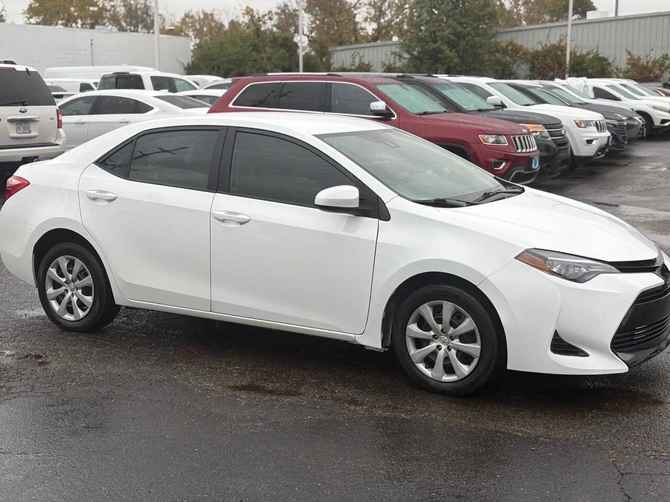 2019 Toyota Corolla 12th Gen - Image 3 of 12