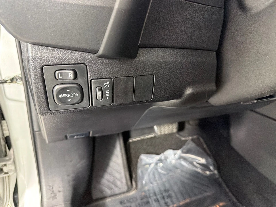 2019 Toyota Corolla 12th Gen - Image 13 of 21