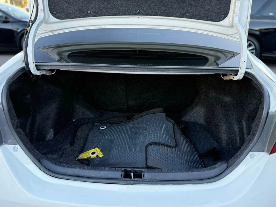 2019 Toyota Corolla 12th Gen - Image 20 of 21