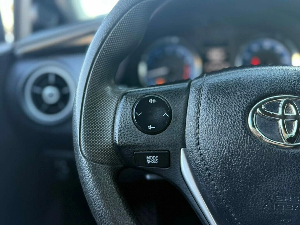 2019 Toyota Corolla 11th Gen - Image 11 of 21