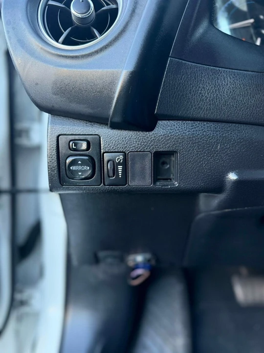 2019 Toyota Corolla 11th Gen - Image 18 of 21