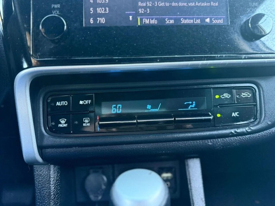 2019 Toyota Corolla 11th Gen - Image 16 of 21
