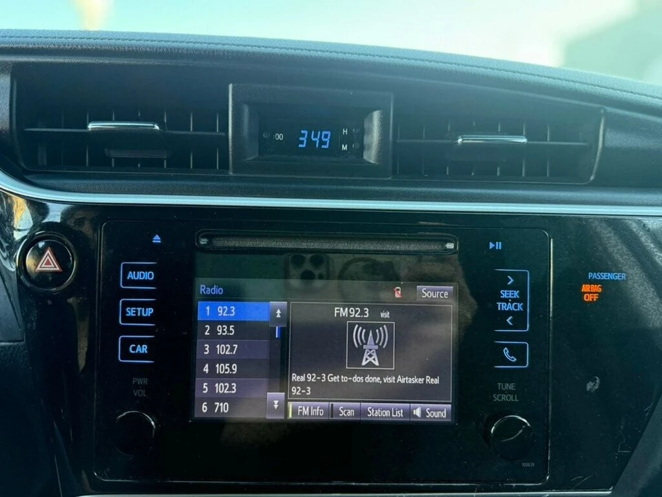 2019 Toyota Corolla 11th Gen - Image 14 of 21