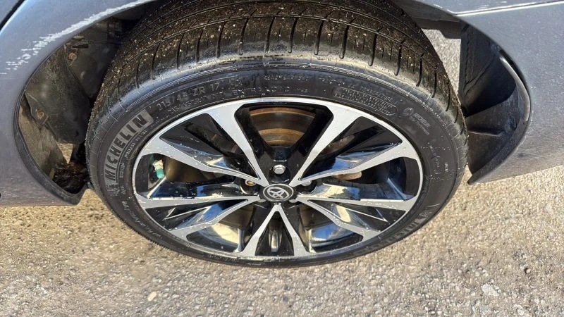 2019 Toyota Corolla 12th Gen - Image 9 of 12
