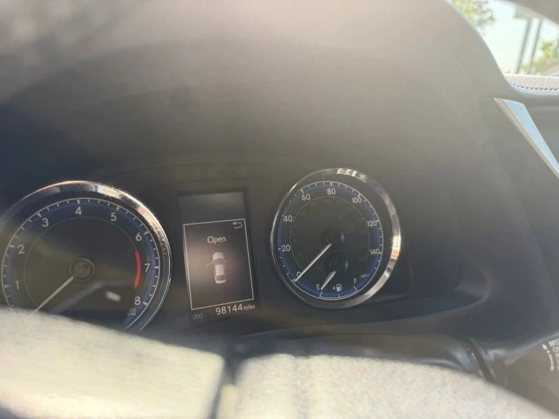 2019 Toyota Corolla 12th Gen - Image 5 of 12