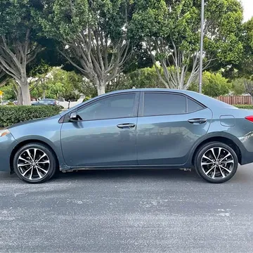 2019 Toyota Corolla SE Sedan 4D