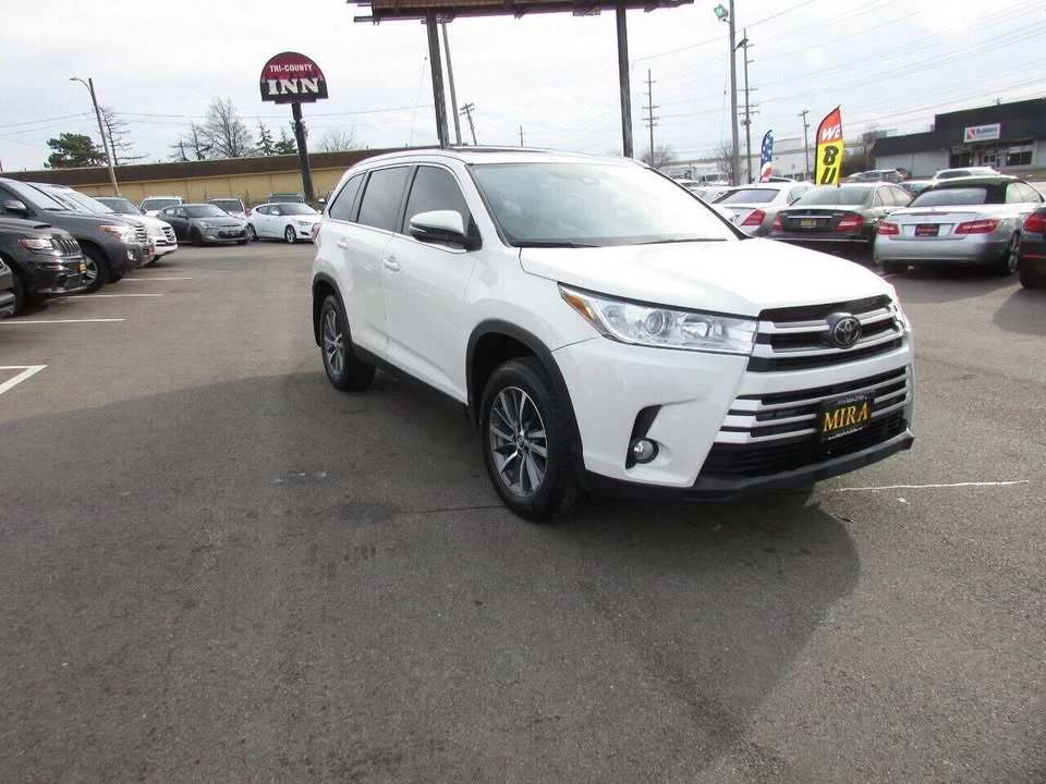 2019 Toyota Highlander - Image 5 of 20