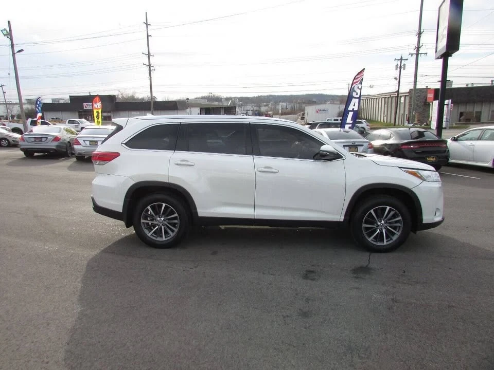 2019 Toyota Highlander - Image 6 of 20