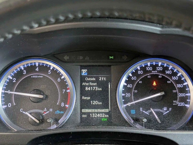 2019 Toyota Highlander - Image 18 of 20