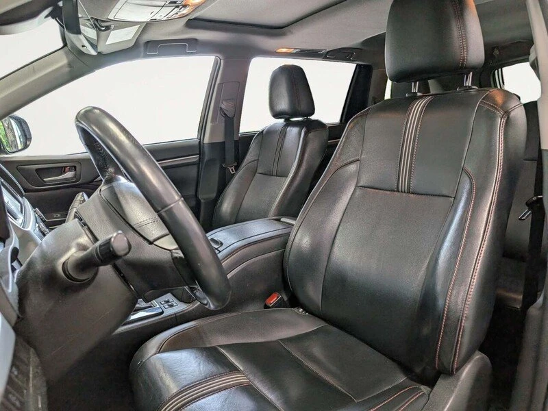 2019 Toyota Highlander - Image 7 of 20