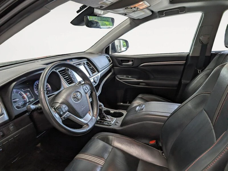 2019 Toyota Highlander - Image 20 of 20