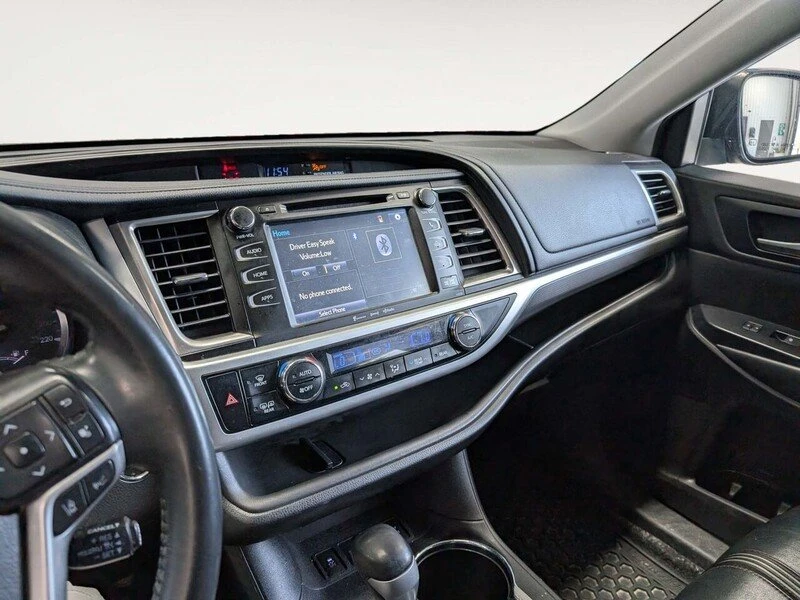 2019 Toyota Highlander - Image 9 of 20