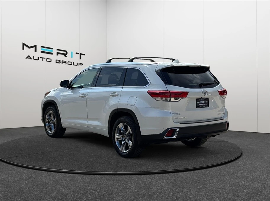 2019 Toyota Highlander - Image 7 of 21