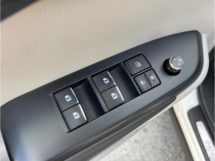 2019 Toyota Highlander - Image 21 of 21