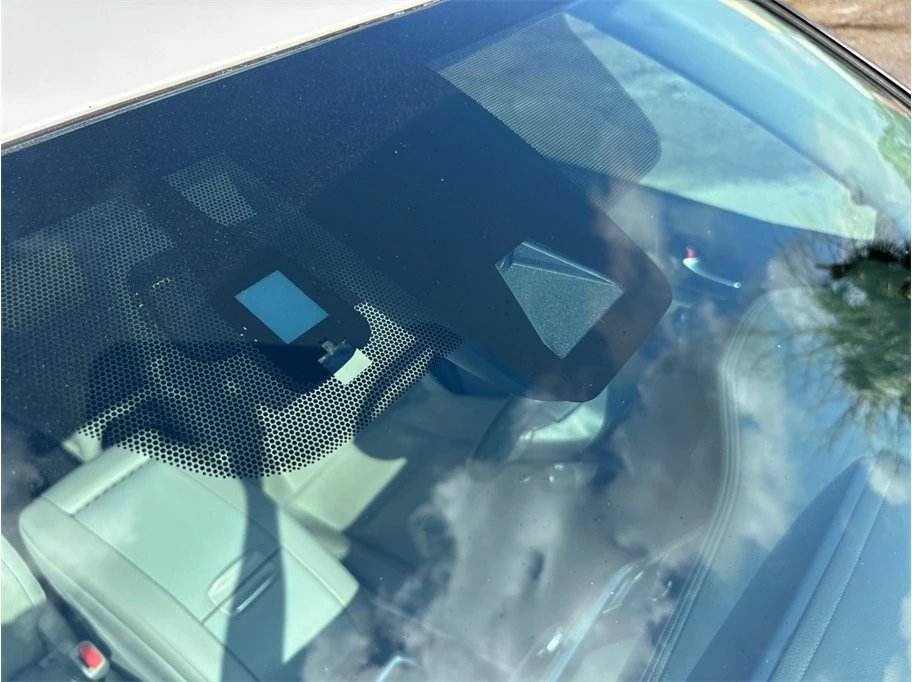2019 Toyota Highlander - Image 12 of 21