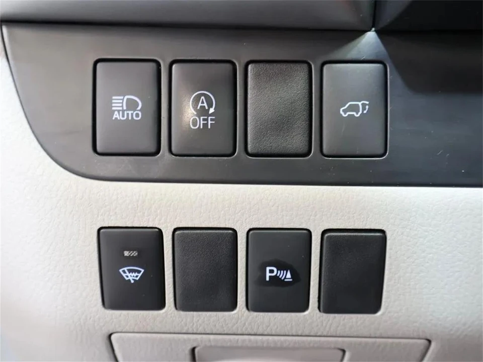 2019 Toyota Highlander - Image 13 of 31