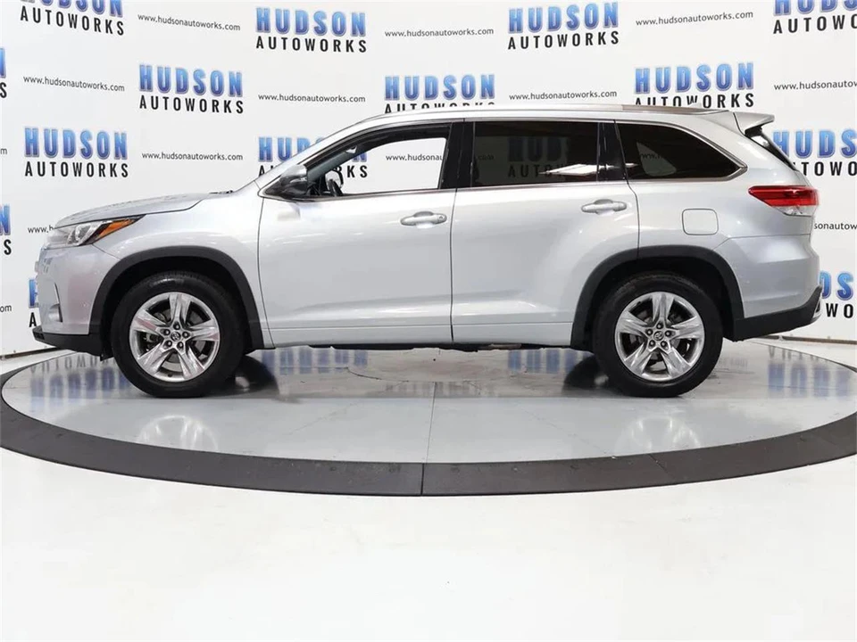 2019 Toyota Highlander - Image 3 of 31