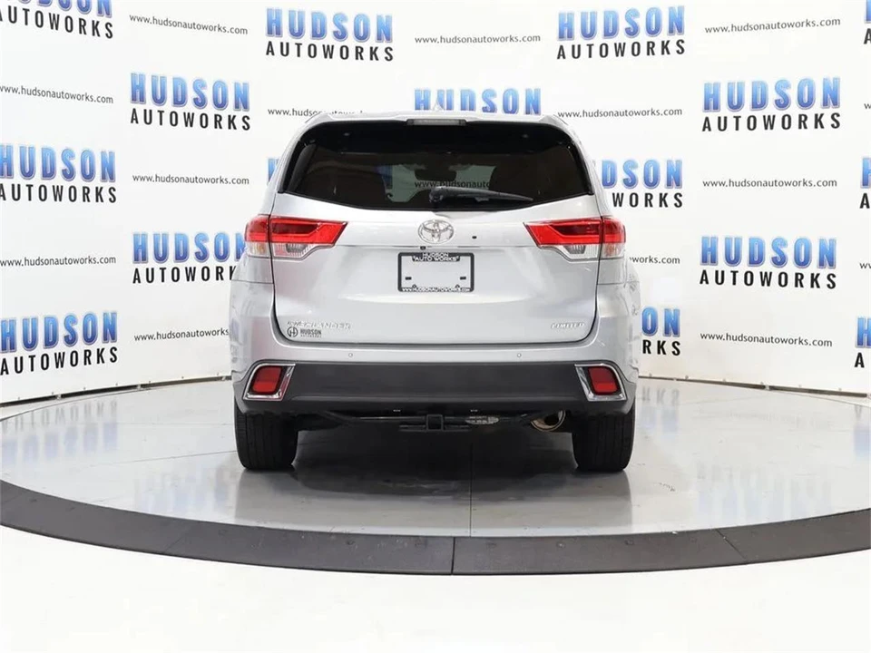 2019 Toyota Highlander - Image 5 of 31