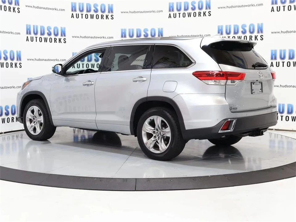 2019 Toyota Highlander - Image 4 of 31