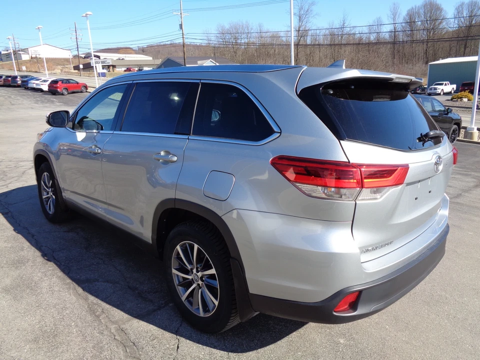 2019 Toyota Highlander - Image 6 of 21