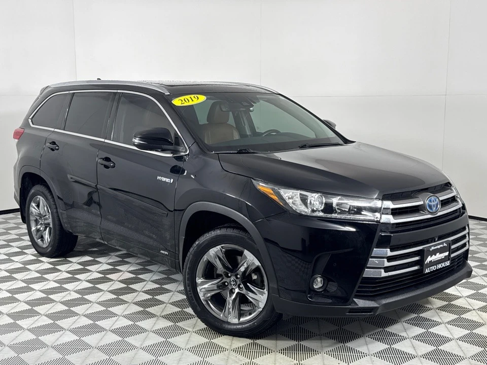 2019 Toyota Highlander - Image 2 of 12