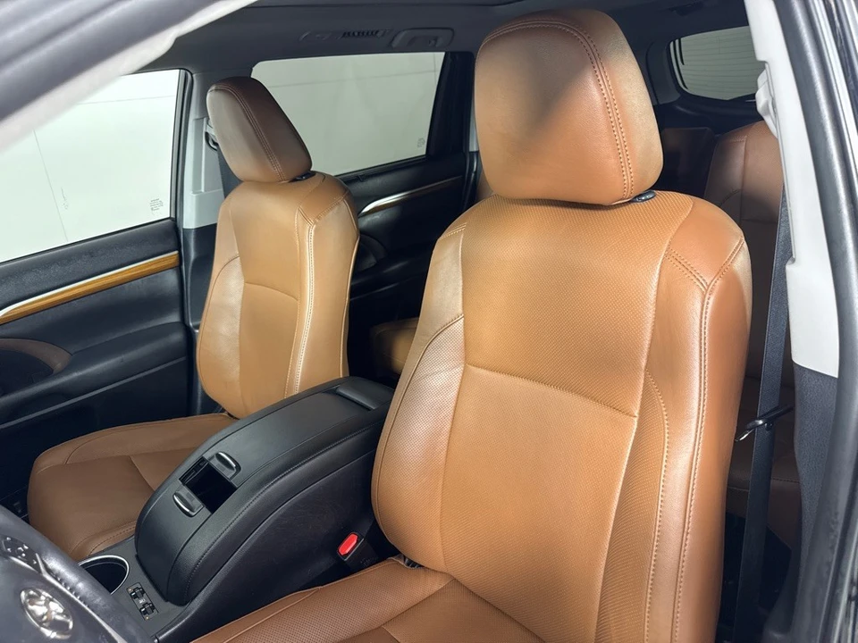 2019 Toyota Highlander - Image 12 of 12