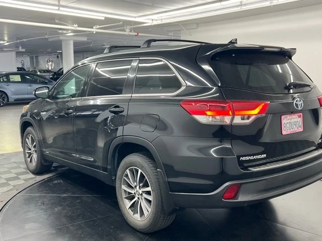 2019 Toyota Highlander - Image 3 of 12