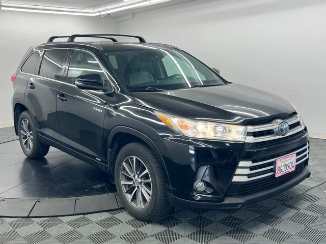 2019 Toyota Highlander - Image 2 of 12